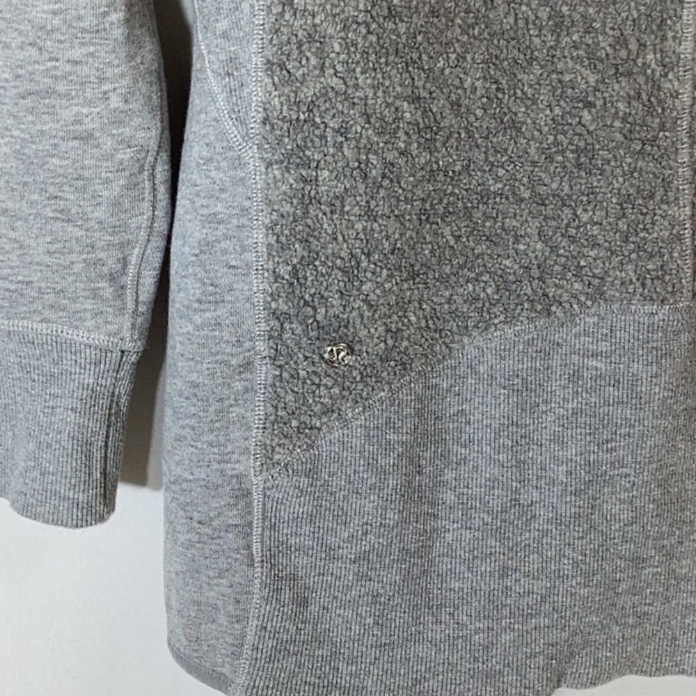 Lululemon Stand Out Sherpa Jacket Gray Size 6? - Picture 11 of 11